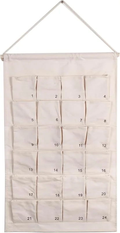 GISELA D Calendario de Adviento de tela con 24 bolsillos numerados, 67 x 42 cm, calendario de pared colgante blanco para rellenar los adornos de Navidad — Adviento y mesa