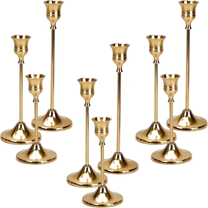 BROADSDO Juego de 9 Candelabros Dorados de Metal, 3 Alturas (23, 19, 15 cm) — Cena a la luz de velas