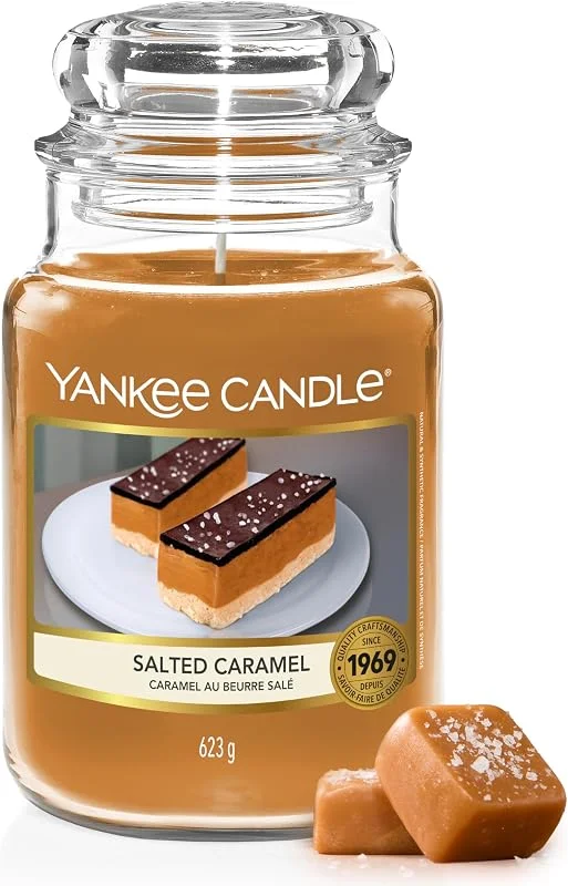 Visita la tienda de Yankee Candle Yankee Candle Vela perfumada, Tarro grande Salted Caramel, Velas de larga duración: hasta 150 horas, Regalos perfectos para mujeres — Cena a la luz de velas