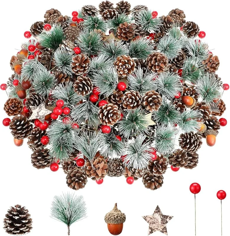 LATERN 108 Piezas Set de Piñas y Frutos Rojos Artificiales Navideñas, 24 Piñas, 12 Ramas de Pino, 12 Bellotas, 12 Estrellas de Madera, 48 Frutos Rojos - para Navideñas Coronas Artesanal Decoración — Decoracion Navidad