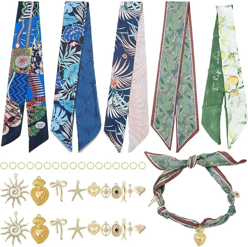 Visita la tienda de BEAMARKER Collar de Bufanda DIY con Dije, 5 gargantilla de Bandana con 20 colgantes de Corazón Dorado, Lazo, Estrella, Sol Y Estrella de Mar, 30 anillas de Salto, Joyería Bohemia Ajustable, Collares d — Ropa Navidad