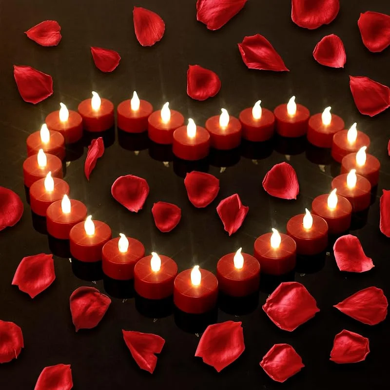 Biyanuo Velas de té LED 24 piezas sin llama pilas velas realistas y brillantes parpadeantes Tealights Extra Larga Batería 200+ horas para bodas, festivales, fiestas, decoración del hogar — Cena a la luz de velas