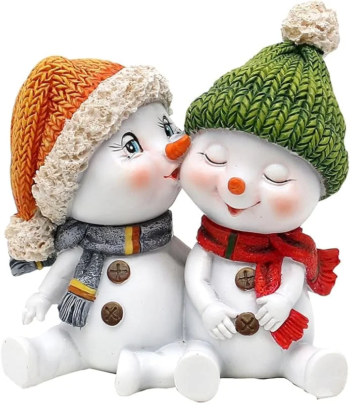 Dekohelden24 Pareja Infantil de Nieve con Gorro y Bufanda en Rojo, Gris, Naranja, Verde, 10, 7 x 7, 3 x 10, 8 cm, Beso, 11 cm — Decoracion Navidad