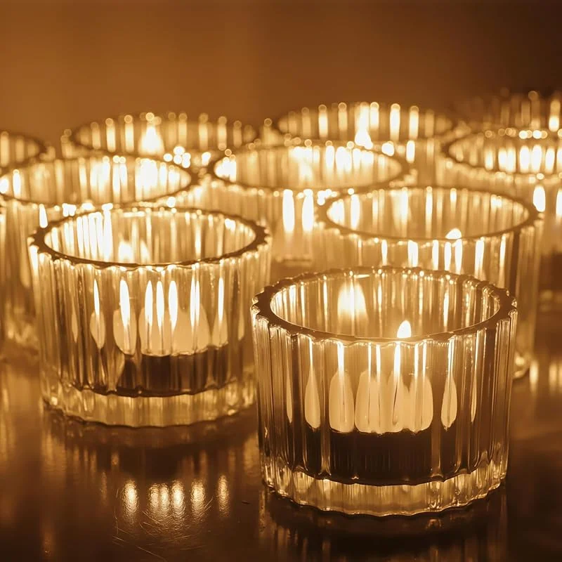 Vohocandle 12 portavelas de cristal transparente, vasos acanalados vintage — Cena a la luz de velas