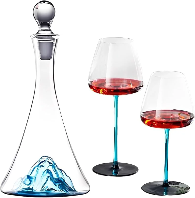 ZTZHYZR Decantador de Vino Juego, Cristal Soplado a Mano Sin Plomo Decantador Vino 1150 ml, con Tapón y 2 Copas de Vino Patrón de Iceberg Azul Decantador de Vino Cristal, para Amantes del Vino Padres — Vino y mesa festiva