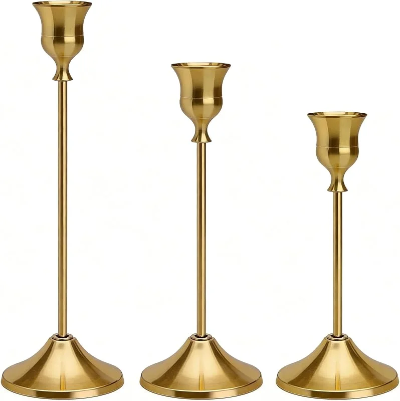 Mythlon Juego de 3 Candelabros Color Cobre, Portavelas de Metal Vintage para Velas Cónicas, Set de 3 Alturas (23, 19, 16 cm) con Base Estable 7cm, Centro de Mesa Elegante para Navidad y Decoración del Hogar — Adviento y mesa