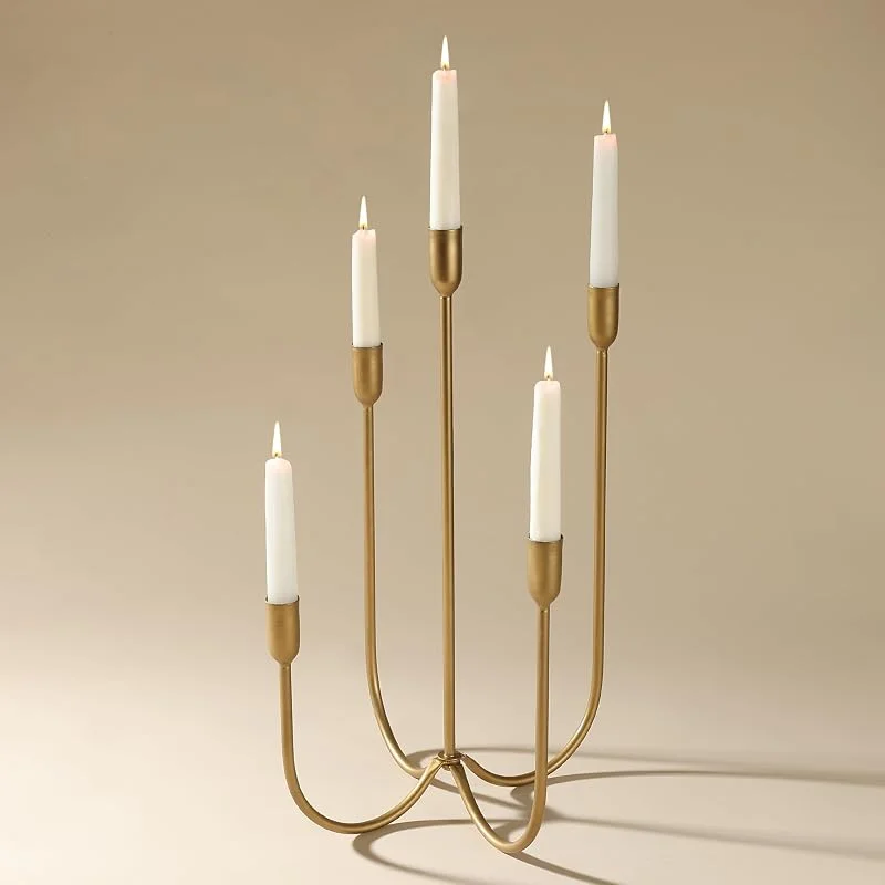 Perfnique Candelabro de hierro para 5 velas, 17 pulgadas, latón antiguo dorado forjado a mano para bodas, eventos, Navidad y comedor, decoración de centro de mesa — Decoracion Navidad